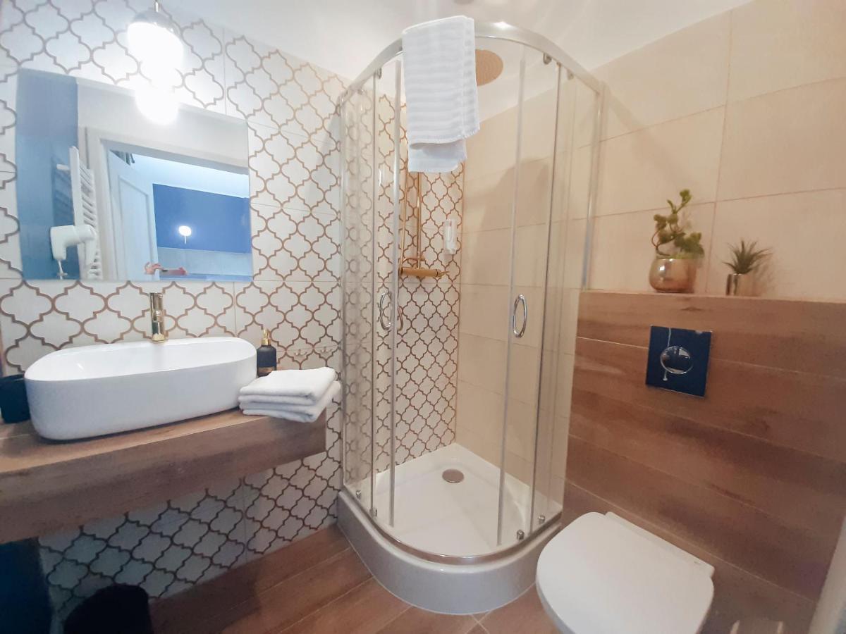 Wyjatkowe Smaki Bed and Breakfast Pruszcz Gdański Exteriör bild