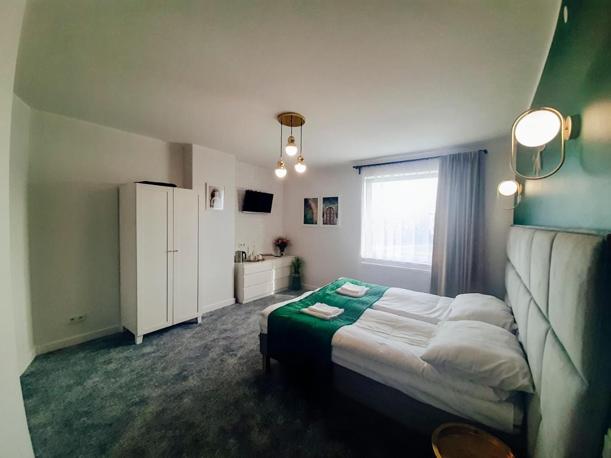 Wyjatkowe Smaki Bed and Breakfast Pruszcz Gdański Exteriör bild